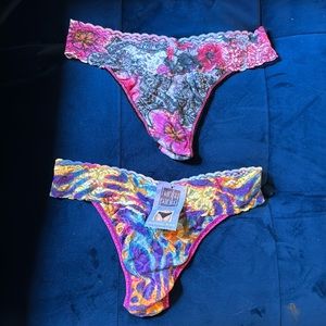 NWT Hanky Panky original rise thongs one-size